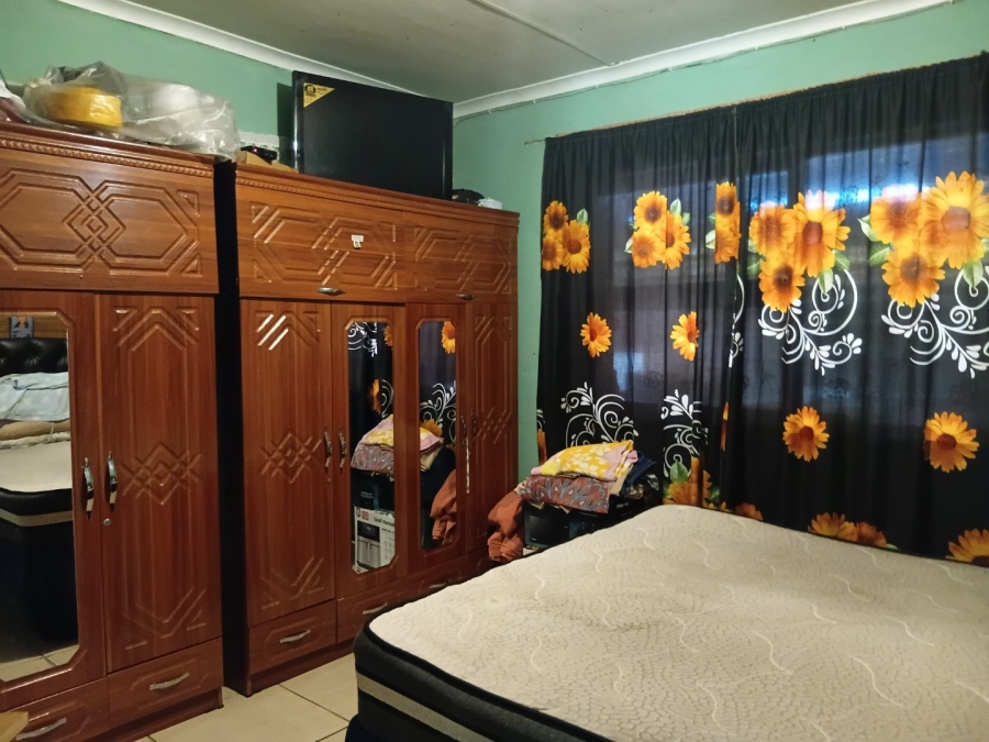 3 Bedroom Property for Sale in Electric City Western Cape